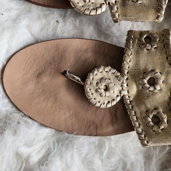 Jack Roger's gold sandals - Picture 5 of 7